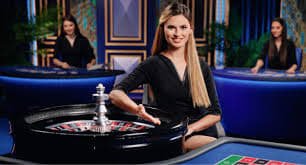 Tampilan antarmuka permainan Ways of the Qilin di platform happybet dengan gulungan dan simbol-simbol utama